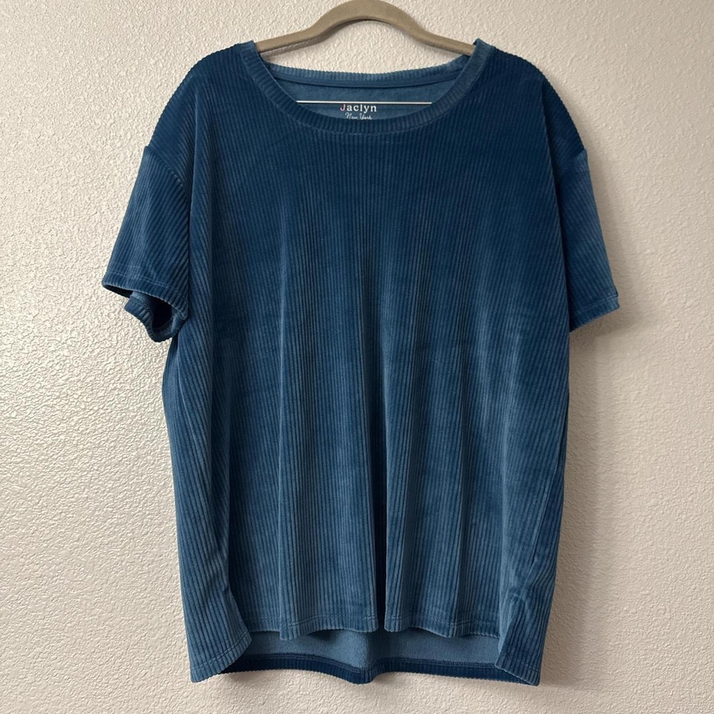 Jaclyn New York Velvet Sleepwear Blue Ribbed T-Shirt Top with a Relaxed Fit
